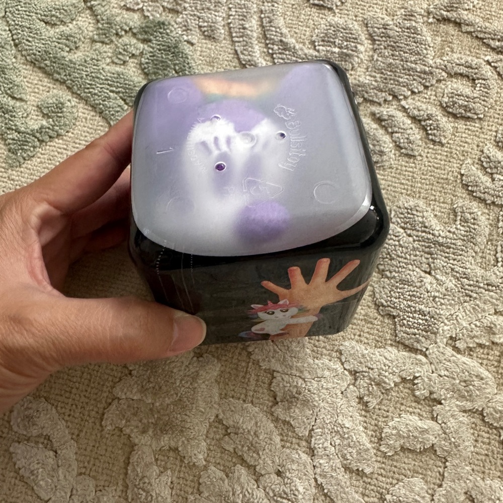 Cutie Cuff Pride Collection Minnie Mouse